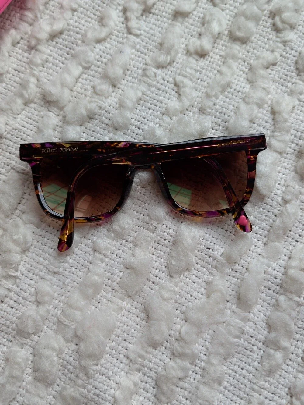 Betsey Johnson Tortoise Shell Prescription Sunglasses Hot Pink Case Wayfarer